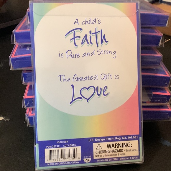 God’s Heart Children’s Stretch Bracelet🥳🛍Host Pick🛍🥳 - Picture 2 of 5